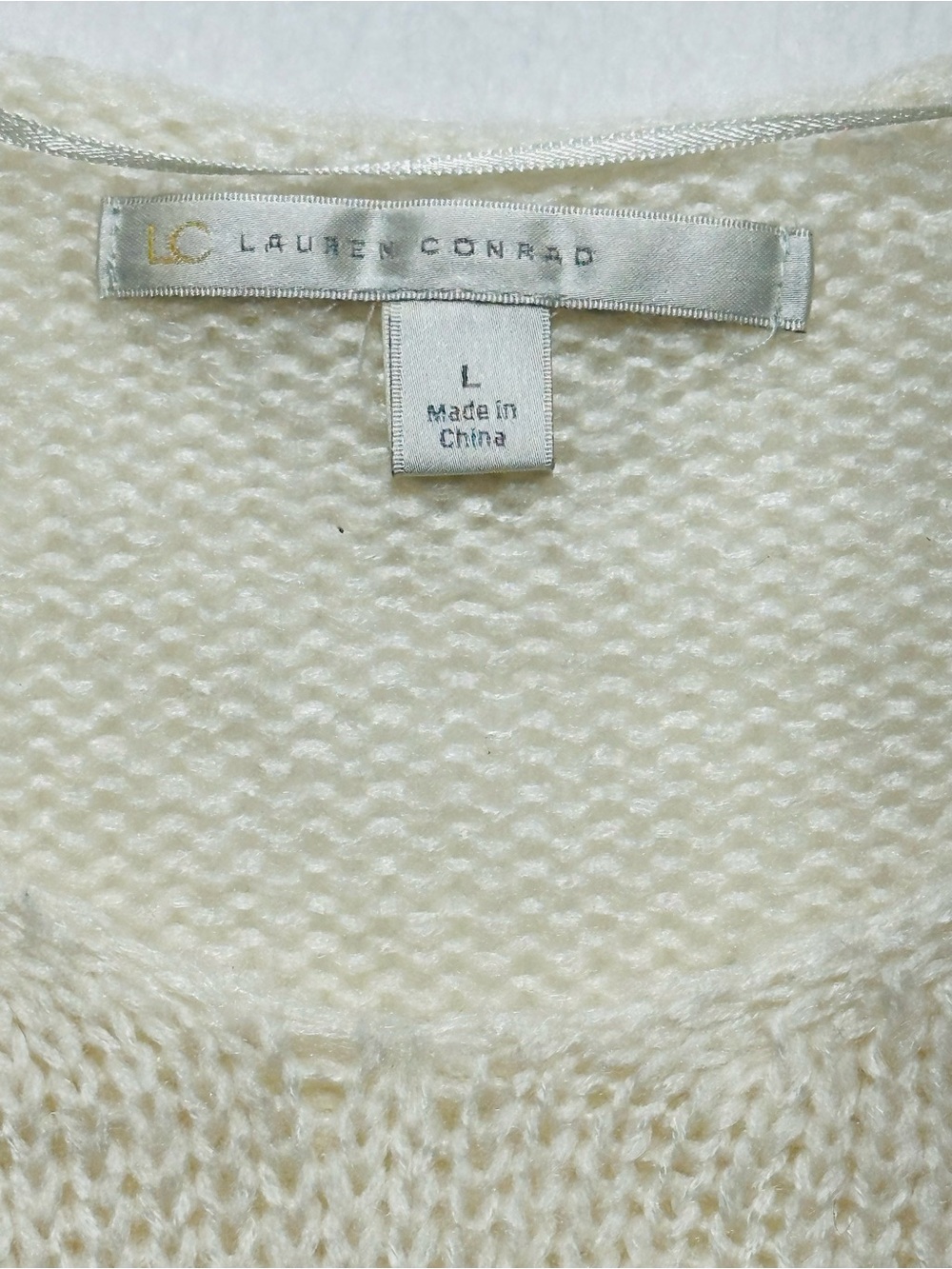 LC Lauren Conrad Large Cream Open Knit V-Neck Sweater Lightweight 24” P2P - Picture 4 of 5